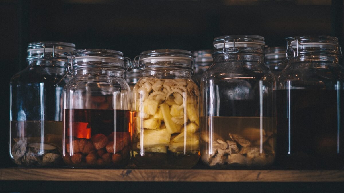 What is a Tincture? A Popular Herbal Extract