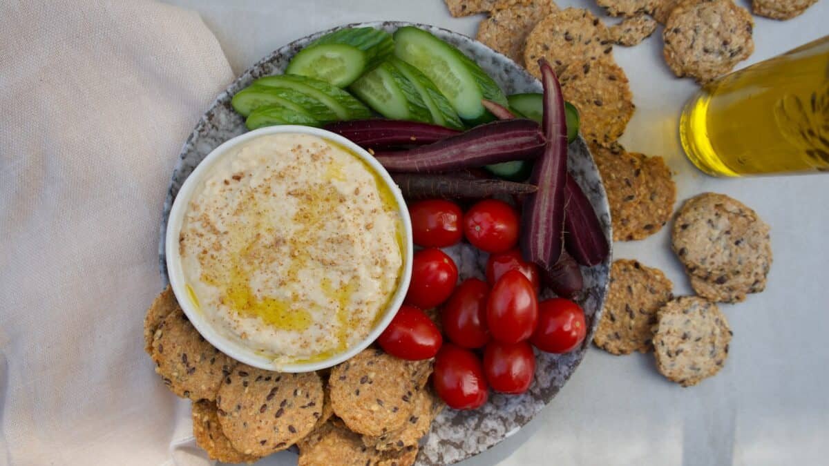 Wholesome and Flavorful High Protein Hummus for a Nutritious Snack